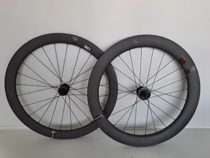 Reserve ZIPP HUB SHIMANO COMPATIBLE 52/63 Full Carbon Disc Brake Wheelset